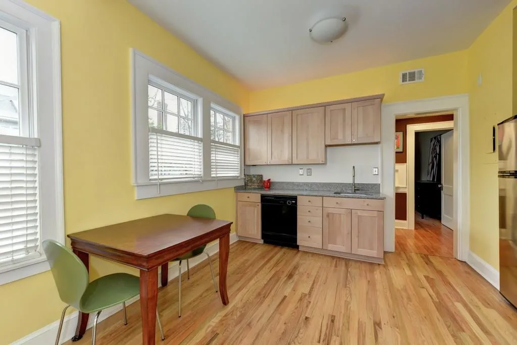 907 Piedmont Avenue Ne Unit 5, Atlanta, Georgia 30309, 1 Bedroom Bedrooms, ,1 BathroomBathrooms,Residential,Sold,907 Piedmont Avenue Ne Unit 5,5627356