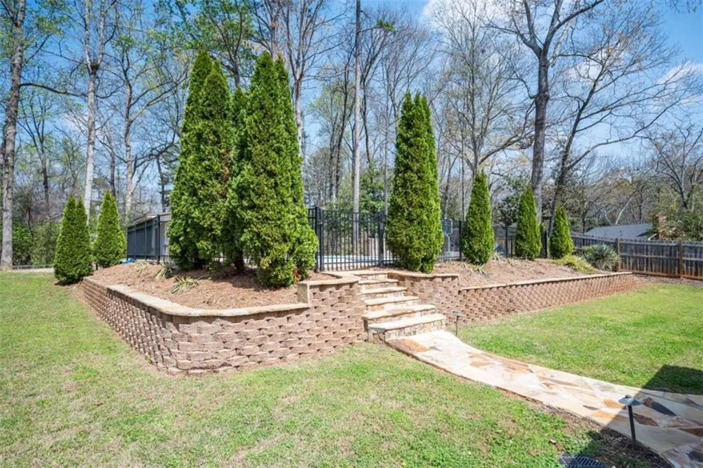 620 Spalding Drive, Sandy Springs, Georgia 30328, 3 Bedrooms Bedrooms, ,2 BathroomsBathrooms,Residential,For Sale,620 Spalding Drive,7743671