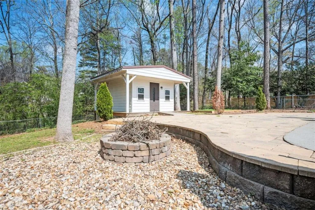 620 Spalding Drive, Sandy Springs, Georgia 30328, 3 Bedrooms Bedrooms, ,2 BathroomsBathrooms,Residential,For Sale,620 Spalding Drive,7743671