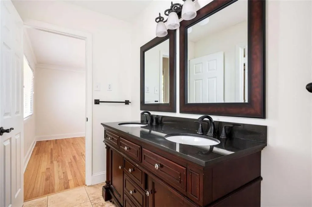 620 Spalding Drive, Sandy Springs, Georgia 30328, 3 Bedrooms Bedrooms, ,2 BathroomsBathrooms,Residential,For Sale,620 Spalding Drive,7743671