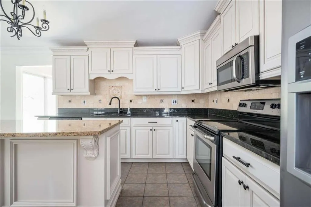 620 Spalding Drive, Sandy Springs, Georgia 30328, 3 Bedrooms Bedrooms, ,2 BathroomsBathrooms,Residential,For Sale,620 Spalding Drive,7743671
