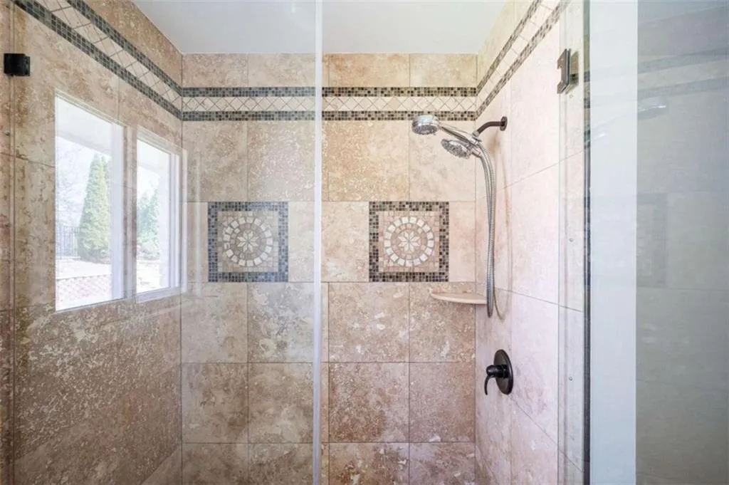 620 Spalding Drive, Sandy Springs, Georgia 30328, 3 Bedrooms Bedrooms, ,2 BathroomsBathrooms,Residential,For Sale,620 Spalding Drive,7743671