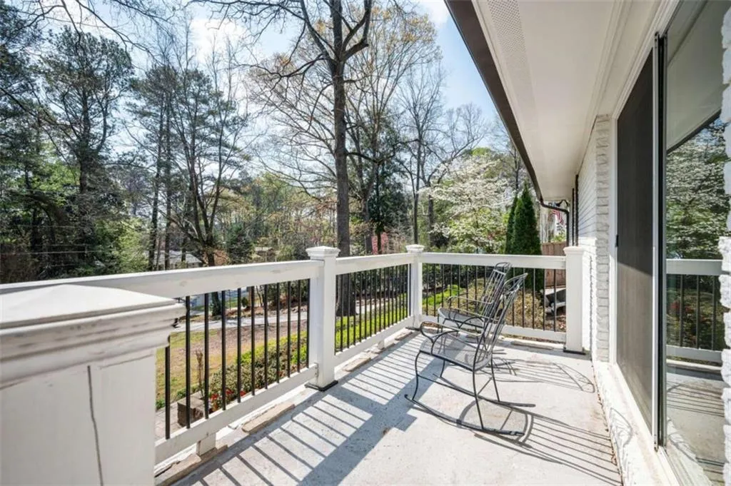 620 Spalding Drive, Sandy Springs, Georgia 30328, 3 Bedrooms Bedrooms, ,2 BathroomsBathrooms,Residential,For Sale,620 Spalding Drive,7743671
