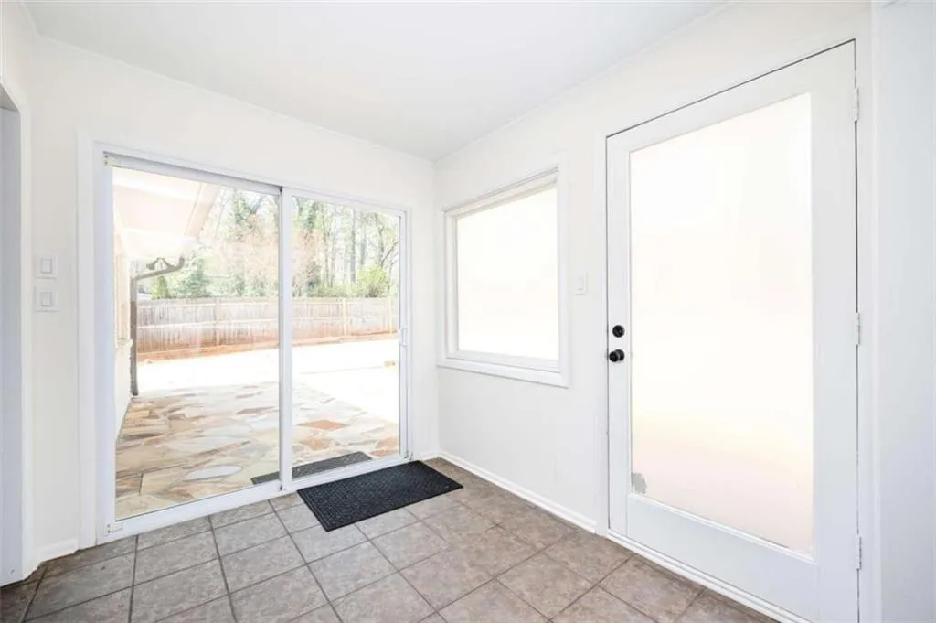 620 Spalding Drive, Sandy Springs, Georgia 30328, 3 Bedrooms Bedrooms, ,2 BathroomsBathrooms,Residential,For Sale,620 Spalding Drive,7743671