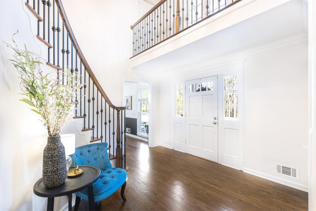 8135 Winged Foot Drive NE, Sandy Springs, Georgia 30350, 6 Bedrooms Bedrooms, ,5 BathroomsBathrooms,Residential,Sold,8135 Winged Foot Drive NE,7307959