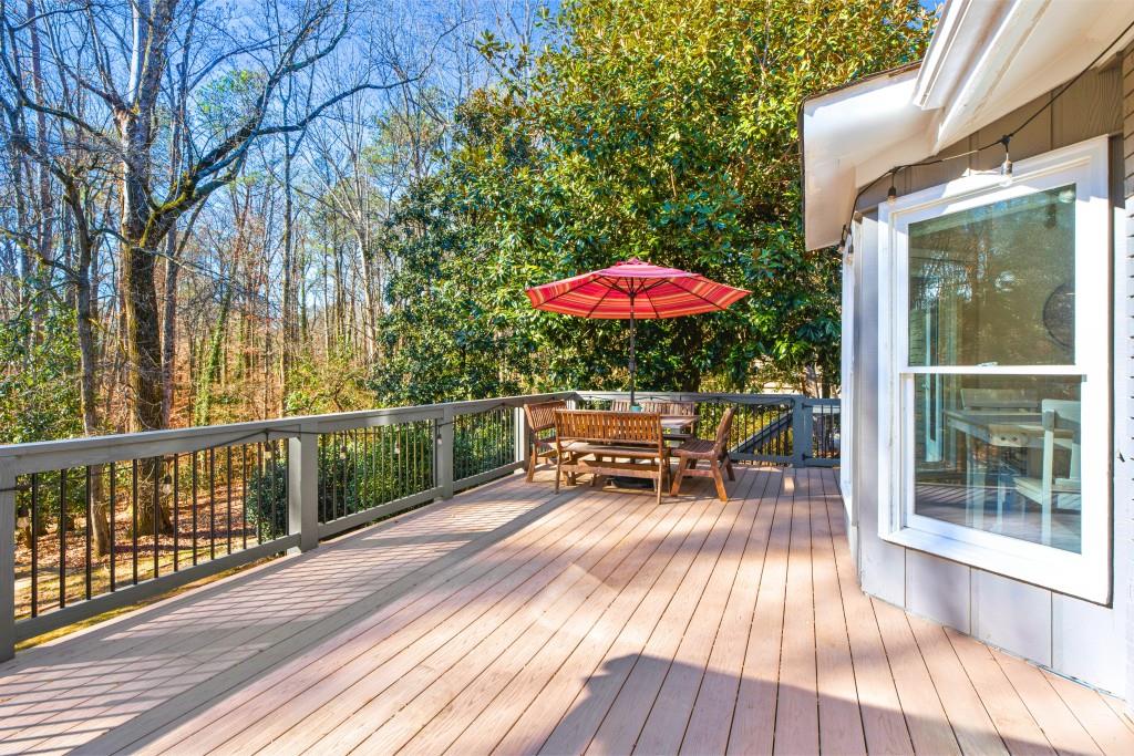 8135 Winged Foot Drive NE, Sandy Springs, Georgia 30350, 6 Bedrooms Bedrooms, ,5 BathroomsBathrooms,Residential,Sold,8135 Winged Foot Drive NE,7307959