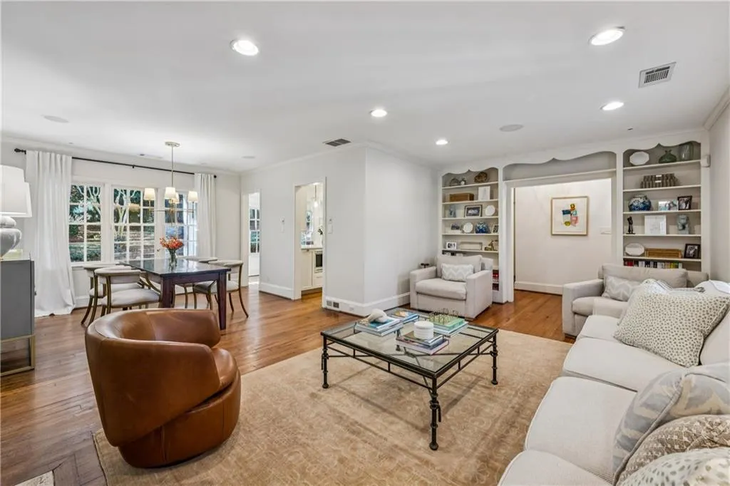 859 Stovall Boulevard Ne, Atlanta, Georgia 30342, 3 Bedrooms Bedrooms, 0 ,2 BathroomsBathrooms,Residential,Sold,859 Stovall Boulevard Ne,7717344