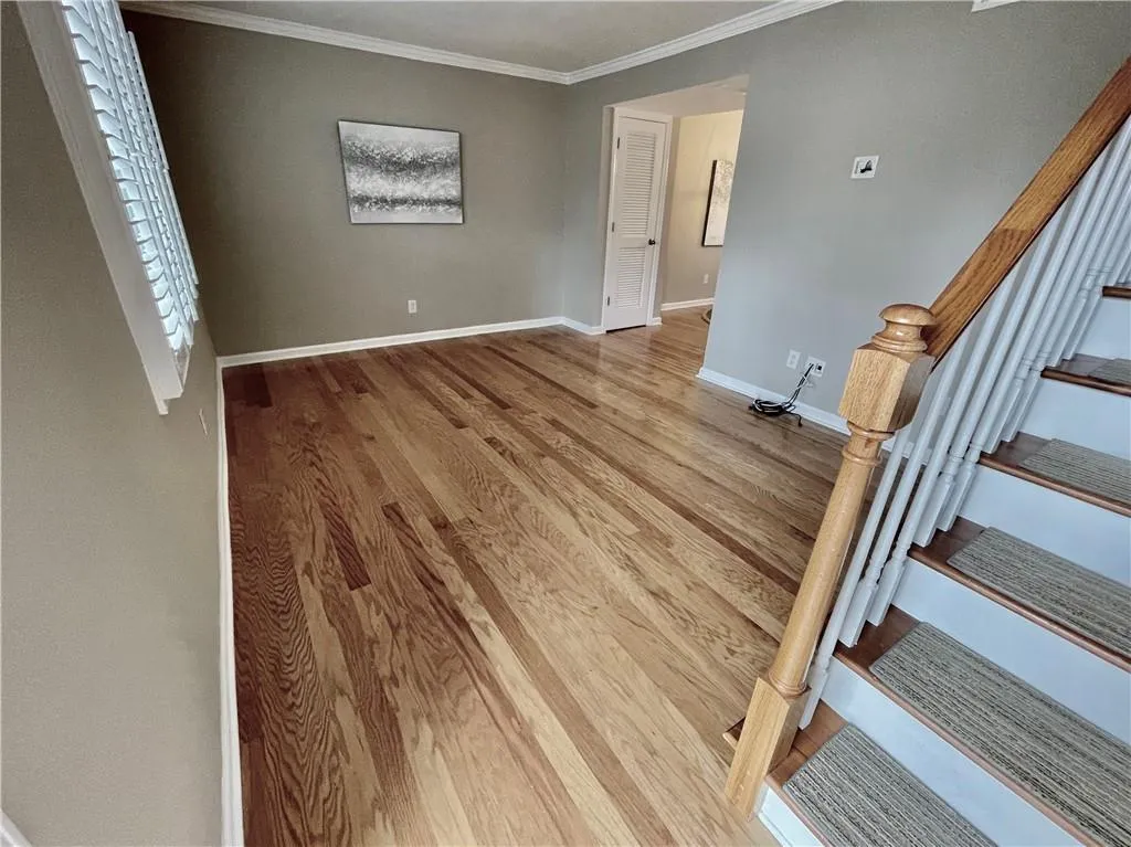 6940 Roswell Road Unit 19e, Sandy Springs, Georgia 30328, 1 Bedroom Bedrooms, ,1 BathroomBathrooms,Residential,Sold,6940 Roswell Road Unit 19e,7017402