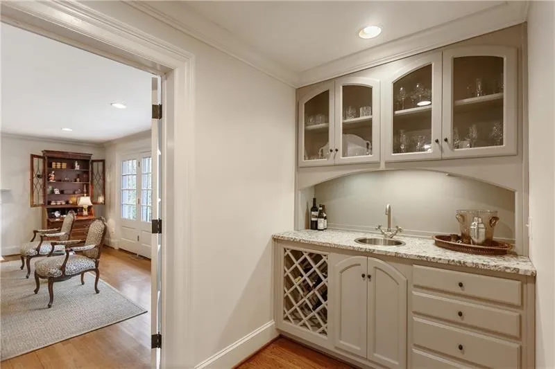 4855 Jett Road, Atlanta, Georgia 30327, 5 Bedrooms Bedrooms, ,5 BathroomsBathrooms,Residential,Sold,4855 Jett Road,6719243