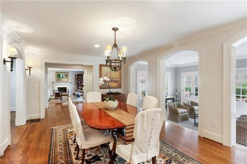 4855 Jett Road, Atlanta, Georgia 30327, 5 Bedrooms Bedrooms, ,5 BathroomsBathrooms,Residential,Sold,4855 Jett Road,6719243