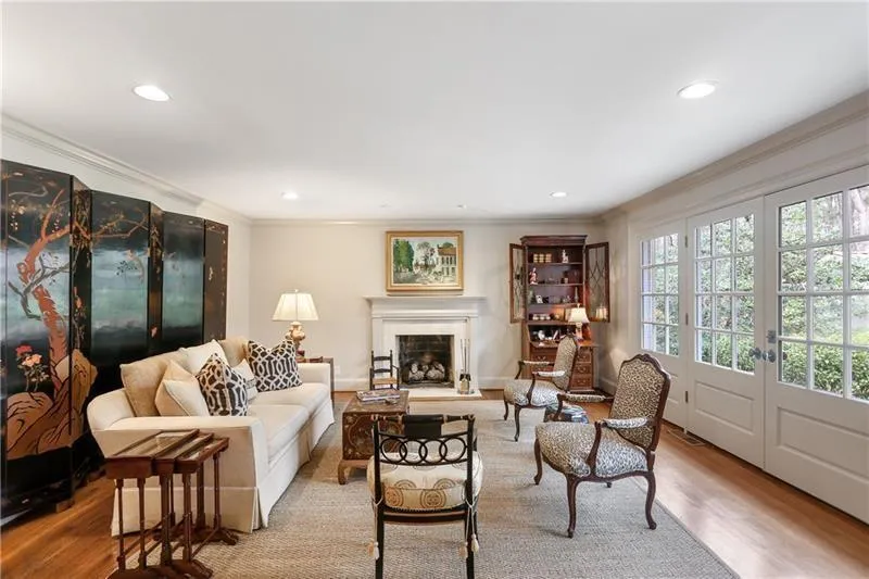 4855 Jett Road, Atlanta, Georgia 30327, 5 Bedrooms Bedrooms, ,5 BathroomsBathrooms,Residential,Sold,4855 Jett Road,6719243