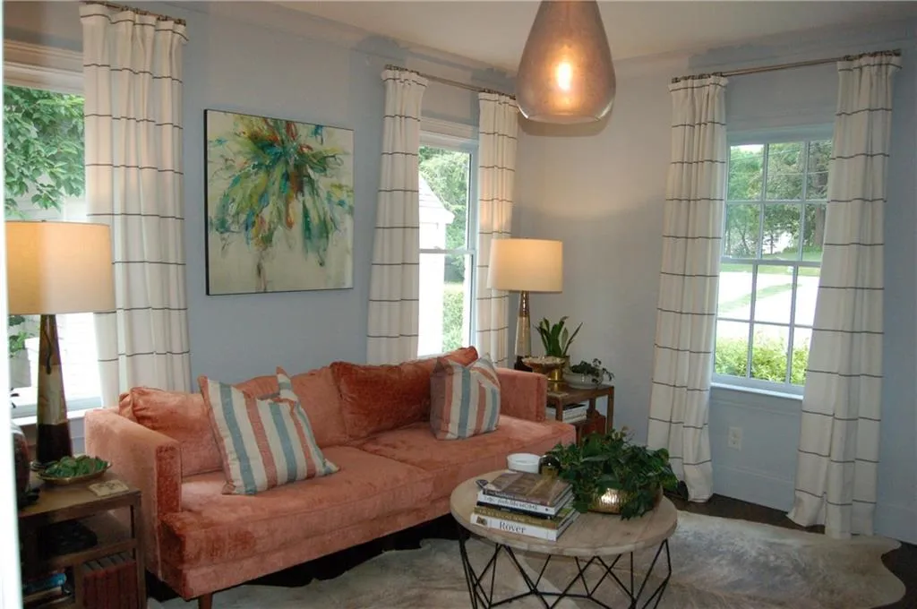 Owners uses bedroom as den.  Full size custom closet and loads of natural light.