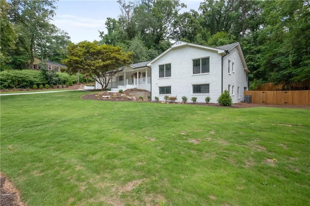 1080 Kingston Drive, Atlanta, Georgia 30342, 6 Bedrooms Bedrooms, ,4 BathroomsBathrooms,Residential,Sold,1080 Kingston Drive,7099074 1080 Kingston Drive, Atlanta, Georgia 30342, 6 Bedrooms Bedrooms, ,4 BathroomsBathrooms,Residential,Sold,1080 Kingston Drive,7099074