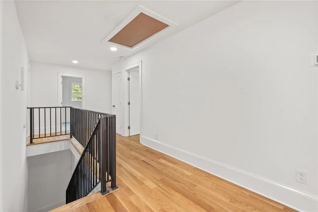 1080 Kingston Drive, Atlanta, Georgia 30342, 6 Bedrooms Bedrooms, ,4 BathroomsBathrooms,Residential,Sold,1080 Kingston Drive,7099074 1080 Kingston Drive, Atlanta, Georgia 30342, 6 Bedrooms Bedrooms, ,4 BathroomsBathrooms,Residential,Sold,1080 Kingston Drive,7099074