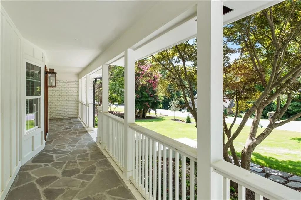 1080 Kingston Drive, Atlanta, Georgia 30342, 6 Bedrooms Bedrooms, ,4 BathroomsBathrooms,Residential,Sold,1080 Kingston Drive,7099074 1080 Kingston Drive, Atlanta, Georgia 30342, 6 Bedrooms Bedrooms, ,4 BathroomsBathrooms,Residential,Sold,1080 Kingston Drive,7099074