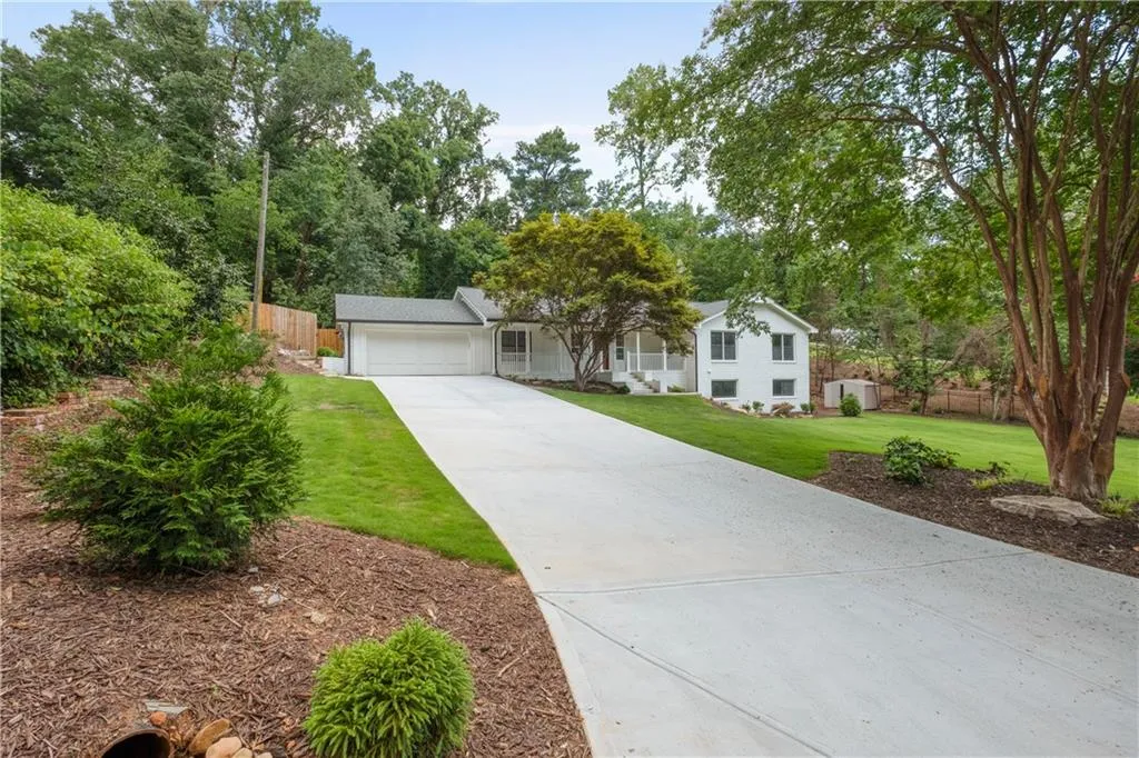 1080 Kingston Drive, Atlanta, Georgia 30342, 6 Bedrooms Bedrooms, ,4 BathroomsBathrooms,Residential,Sold,1080 Kingston Drive,7099074 1080 Kingston Drive, Atlanta, Georgia 30342, 6 Bedrooms Bedrooms, ,4 BathroomsBathrooms,Residential,Sold,1080 Kingston Drive,7099074