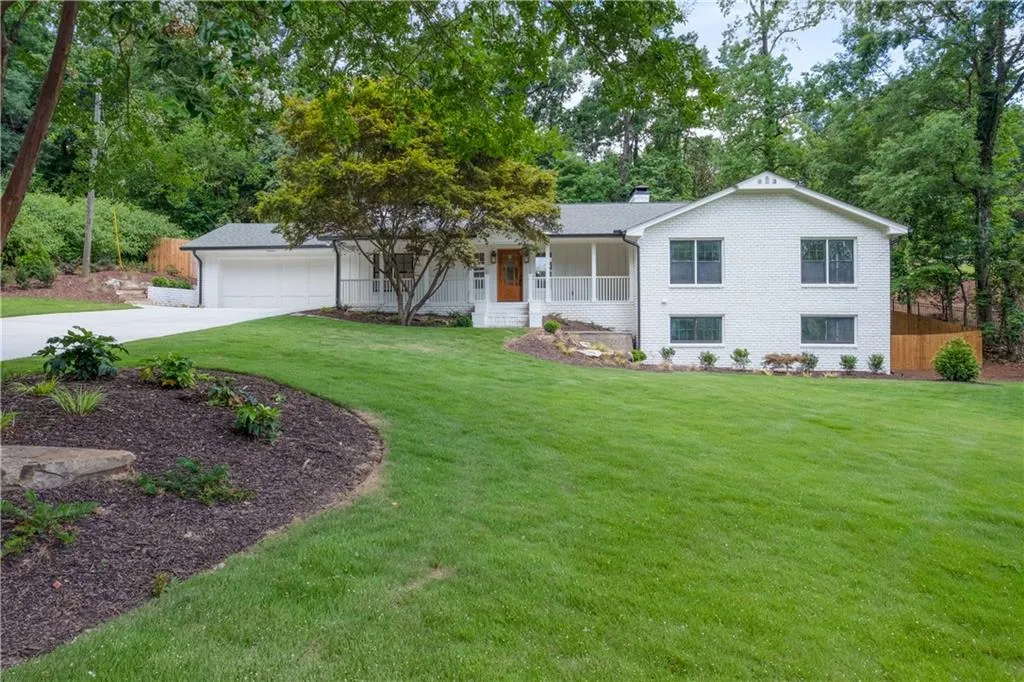 1080 Kingston Drive, Atlanta, Georgia 30342, 6 Bedrooms Bedrooms, ,4 BathroomsBathrooms,Residential,Sold,1080 Kingston Drive,7099074 1080 Kingston Drive, Atlanta, Georgia 30342, 6 Bedrooms Bedrooms, ,4 BathroomsBathrooms,Residential,Sold,1080 Kingston Drive,7099074