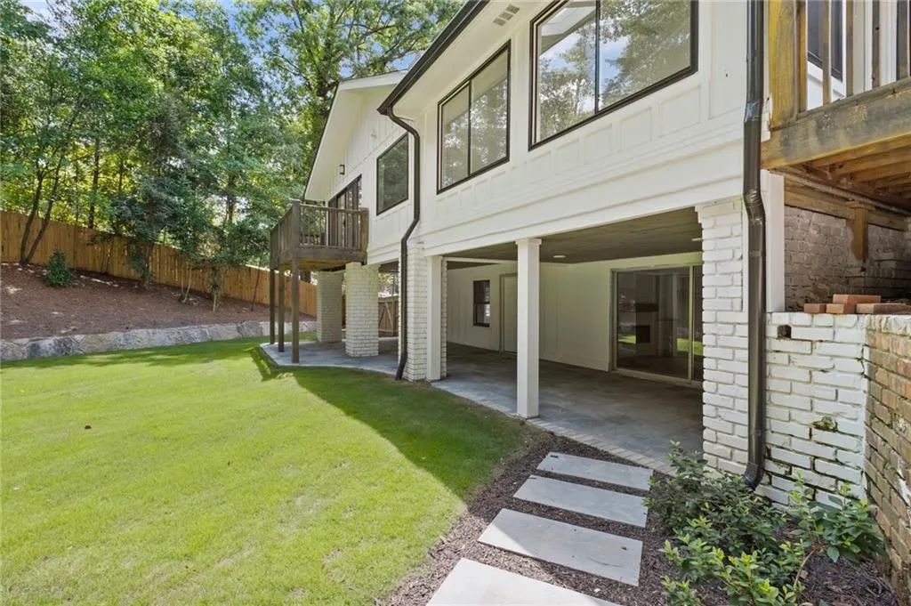 1080 Kingston Drive, Atlanta, Georgia 30342, 6 Bedrooms Bedrooms, ,4 BathroomsBathrooms,Residential,Sold,1080 Kingston Drive,7099074 1080 Kingston Drive, Atlanta, Georgia 30342, 6 Bedrooms Bedrooms, ,4 BathroomsBathrooms,Residential,Sold,1080 Kingston Drive,7099074