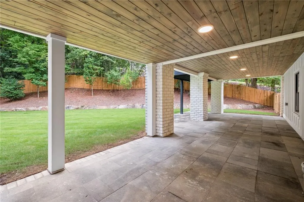 1080 Kingston Drive, Atlanta, Georgia 30342, 6 Bedrooms Bedrooms, ,4 BathroomsBathrooms,Residential,Sold,1080 Kingston Drive,7099074 1080 Kingston Drive, Atlanta, Georgia 30342, 6 Bedrooms Bedrooms, ,4 BathroomsBathrooms,Residential,Sold,1080 Kingston Drive,7099074