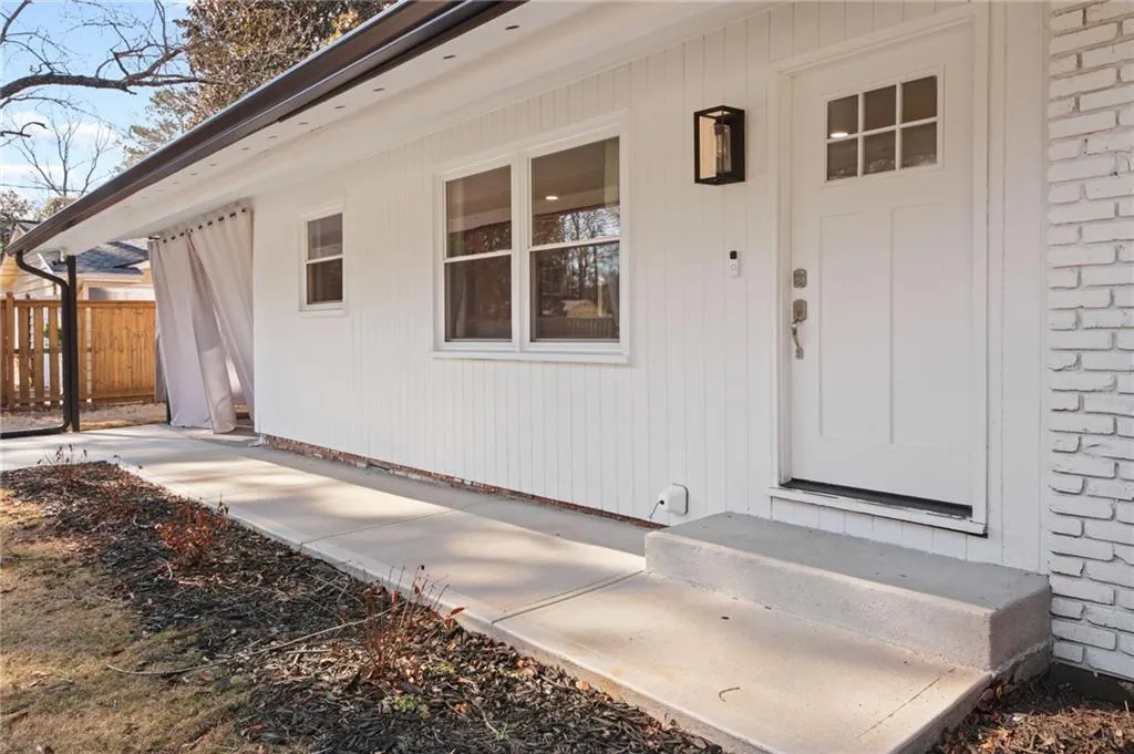 310 Brook Drive, Atlanta, Georgia 30328, 3 Bedrooms Bedrooms, ,2 BathroomsBathrooms,Residential,For Sale,310 Brook Drive,7713930