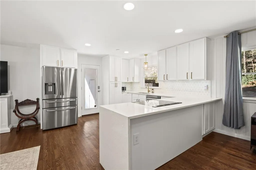310 Brook Drive, Atlanta, Georgia 30328, 3 Bedrooms Bedrooms, ,2 BathroomsBathrooms,Residential,For Sale,310 Brook Drive,7713930