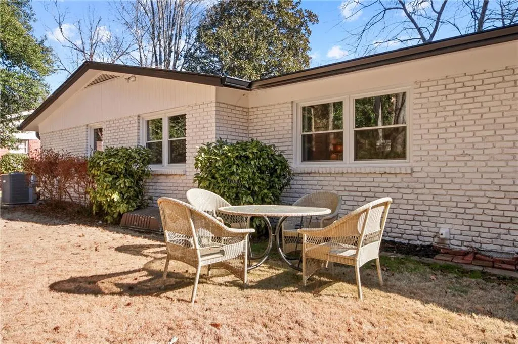 310 Brook Drive, Atlanta, Georgia 30328, 3 Bedrooms Bedrooms, ,2 BathroomsBathrooms,Residential,For Sale,310 Brook Drive,7713930