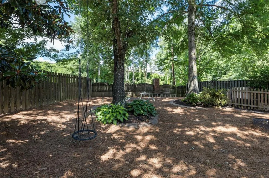 2134 Whittier Place Nw, Atlanta, Georgia 30318, 3 Bedrooms Bedrooms, ,2 BathroomsBathrooms,Residential,For Sale,2134 Whittier Place Nw,7625266