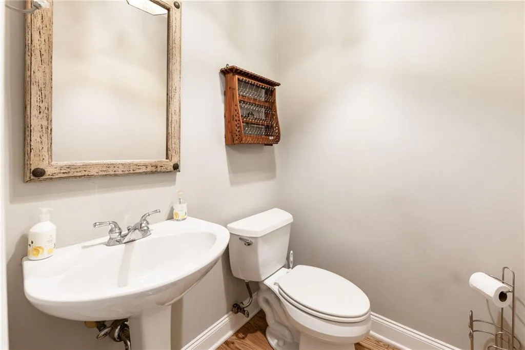 2134 Whittier Place Nw, Atlanta, Georgia 30318, 3 Bedrooms Bedrooms, ,2 BathroomsBathrooms,Residential,For Sale,2134 Whittier Place Nw,7625266