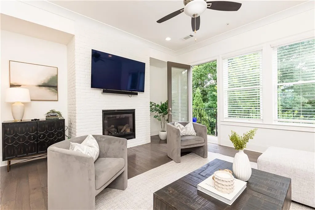 6637 Cadence Boulevard, Atlanta, Georgia 30328, 4 Bedrooms Bedrooms, ,4 BathroomsBathrooms,Residential,Sold,6637 Cadence Boulevard,7412813