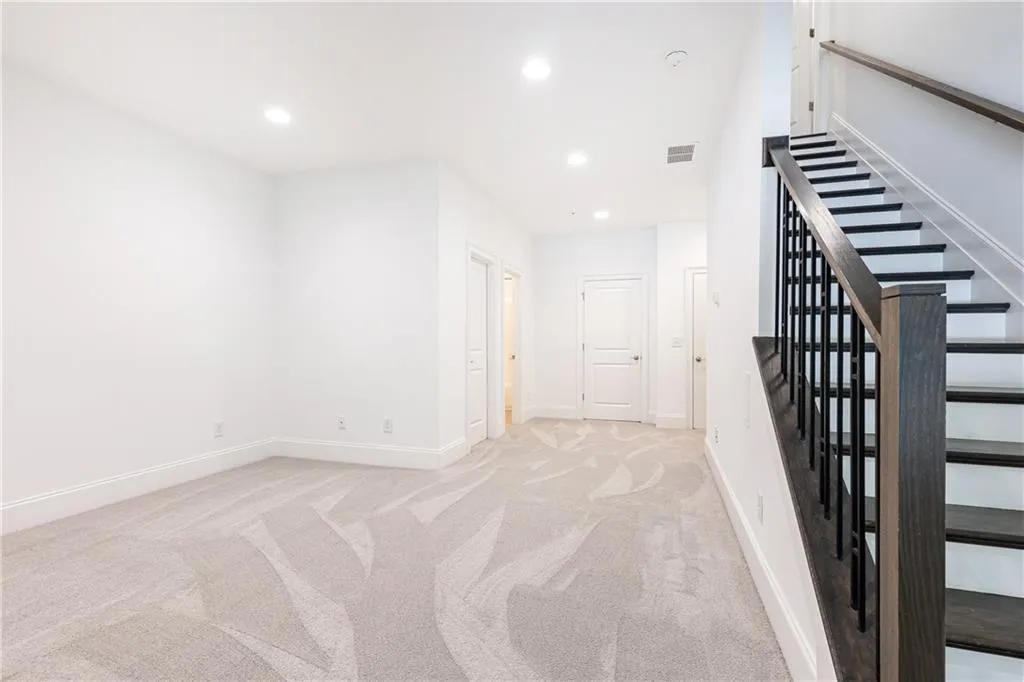 6637 Cadence Boulevard, Atlanta, Georgia 30328, 4 Bedrooms Bedrooms, ,4 BathroomsBathrooms,Residential,Sold,6637 Cadence Boulevard,7412813