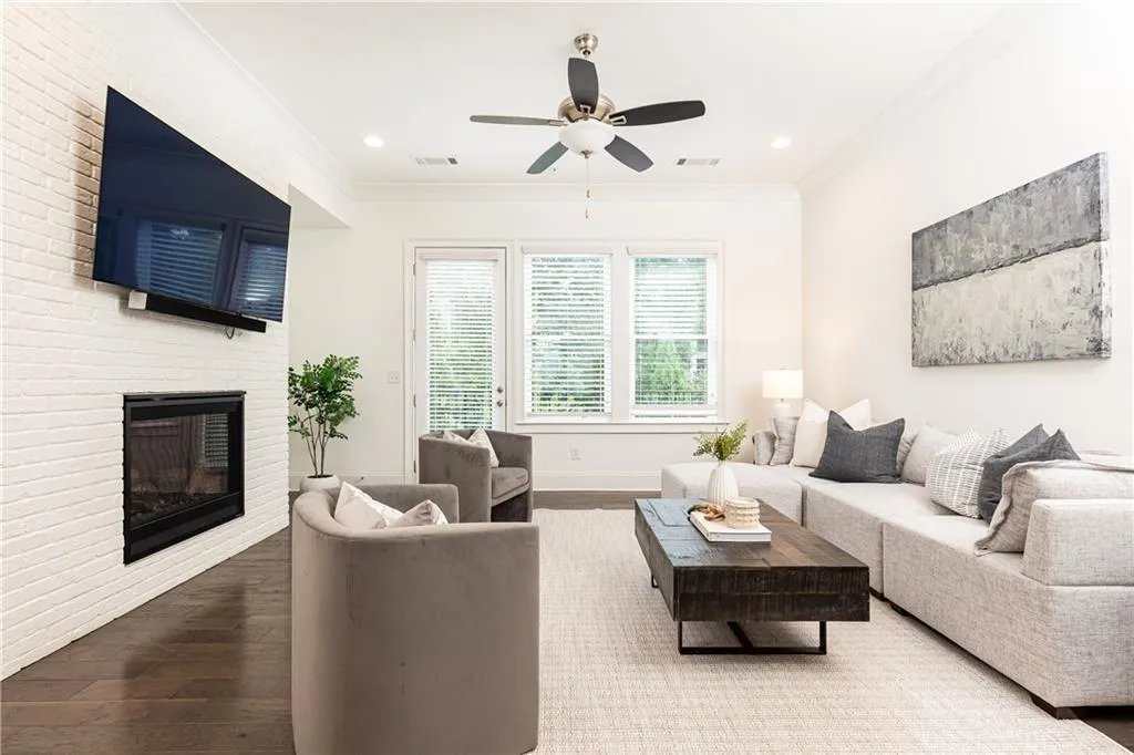 6637 Cadence Boulevard, Atlanta, Georgia 30328, 4 Bedrooms Bedrooms, ,4 BathroomsBathrooms,Residential,Sold,6637 Cadence Boulevard,7412813