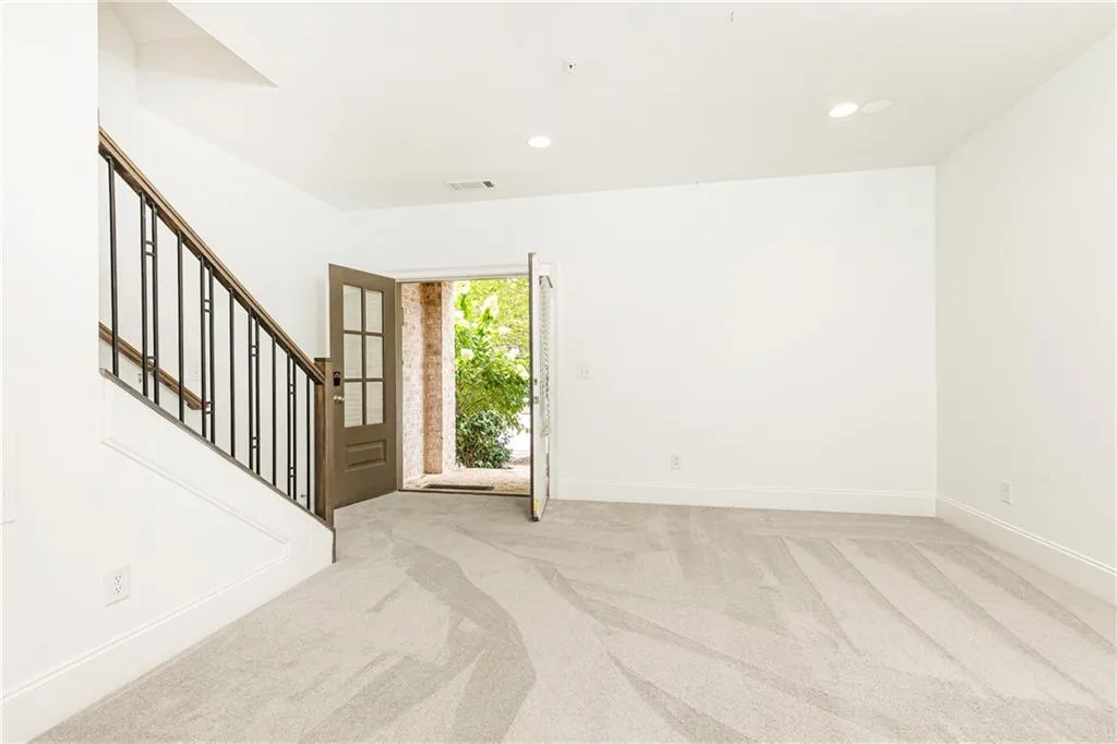 6637 Cadence Boulevard, Atlanta, Georgia 30328, 4 Bedrooms Bedrooms, ,4 BathroomsBathrooms,Residential,Sold,6637 Cadence Boulevard,7412813