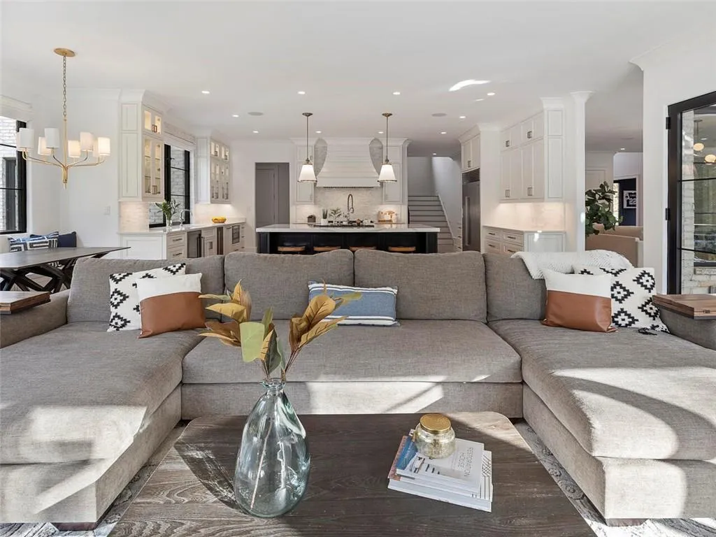 4736 Lake Forrest Drive, Sandy Springs, Georgia 30342, 6 Bedrooms Bedrooms, ,6 BathroomsBathrooms,Residential,Sold,4736 Lake Forrest Drive,6970968 4736 Lake Forrest Drive, Sandy Springs, Georgia 30342, 6 Bedrooms Bedrooms, ,6 BathroomsBathrooms,Residential,Sold,4736 Lake Forrest Drive,6970968