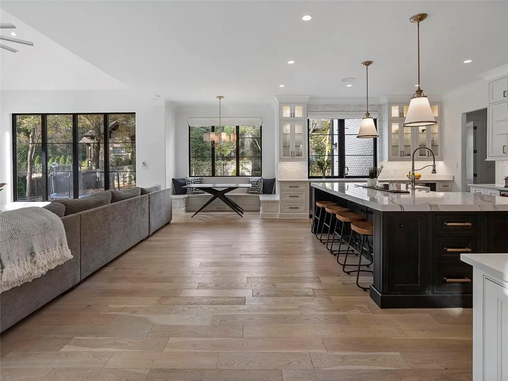 4736 Lake Forrest Drive, Sandy Springs, Georgia 30342, 6 Bedrooms Bedrooms, ,6 BathroomsBathrooms,Residential,Sold,4736 Lake Forrest Drive,6970968 4736 Lake Forrest Drive, Sandy Springs, Georgia 30342, 6 Bedrooms Bedrooms, ,6 BathroomsBathrooms,Residential,Sold,4736 Lake Forrest Drive,6970968