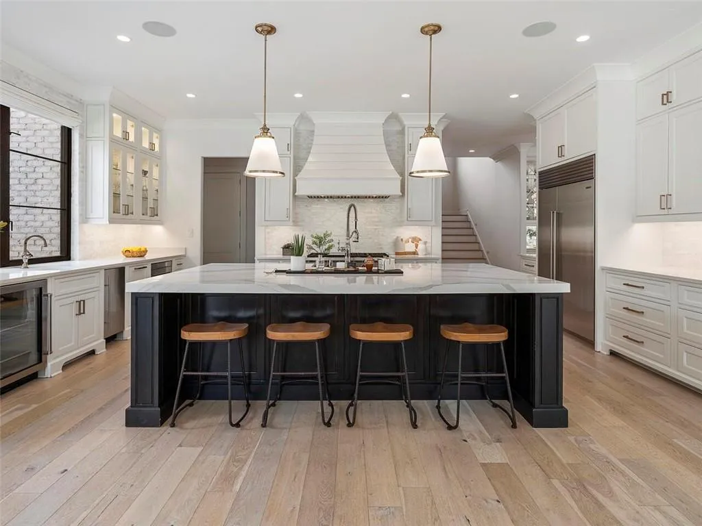 4736 Lake Forrest Drive, Sandy Springs, Georgia 30342, 6 Bedrooms Bedrooms, ,6 BathroomsBathrooms,Residential,Sold,4736 Lake Forrest Drive,6970968 4736 Lake Forrest Drive, Sandy Springs, Georgia 30342, 6 Bedrooms Bedrooms, ,6 BathroomsBathrooms,Residential,Sold,4736 Lake Forrest Drive,6970968