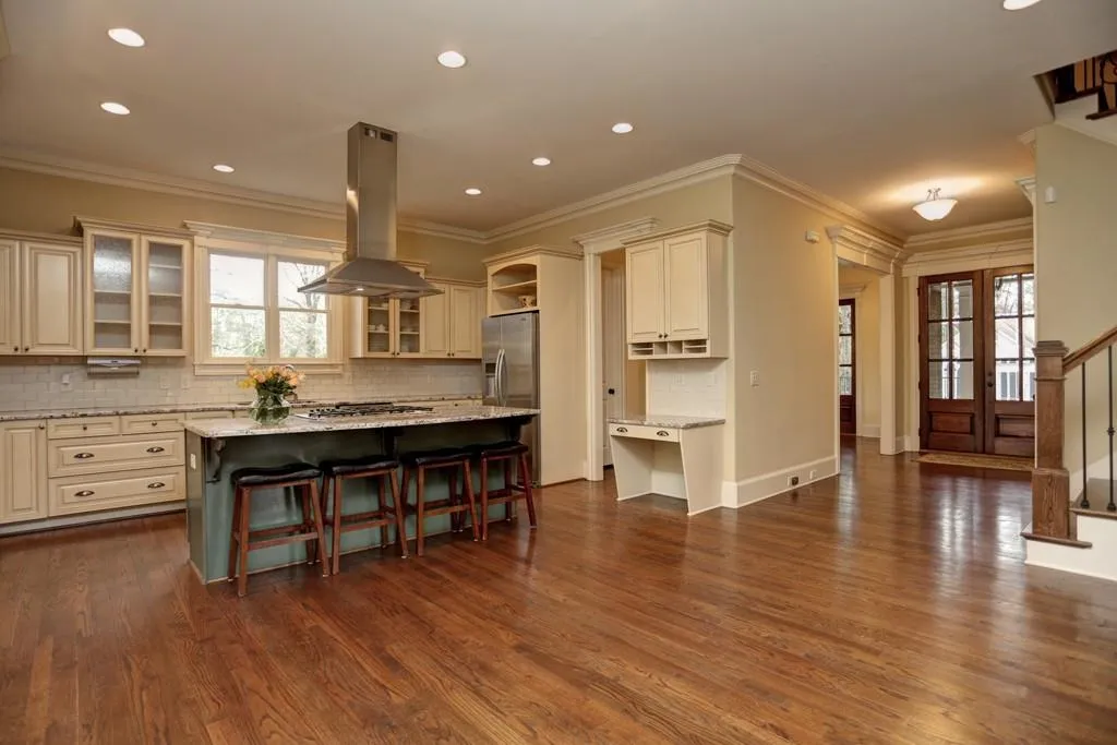 75 Spruell Springs Road, Atlanta, Georgia 30342, 4 Bedrooms Bedrooms, ,3 BathroomsBathrooms,Residential,Sold,75 Spruell Springs Road,5652335