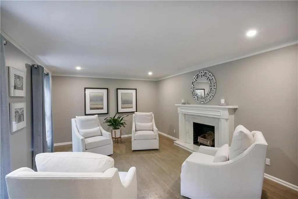 Living room with marble surround, also ideal for a home office
