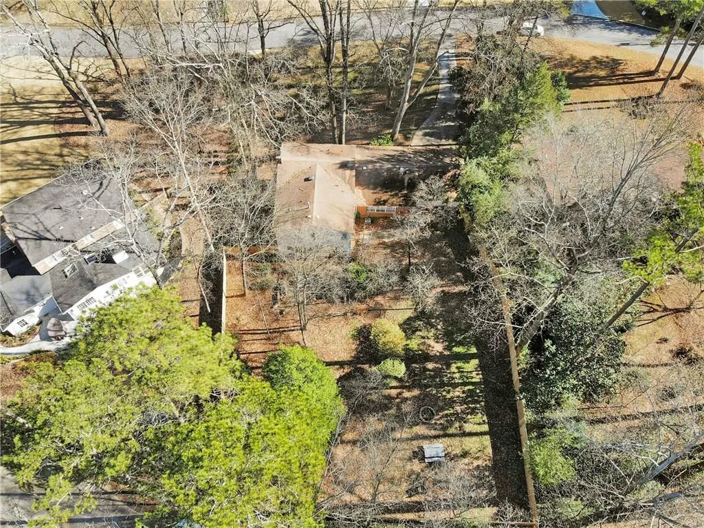 6500 Williamson Drive, Sandy Springs, Georgia 30328, 4 Bedrooms Bedrooms, ,3 BathroomsBathrooms,Residential,Sold,6500 Williamson Drive,6114268