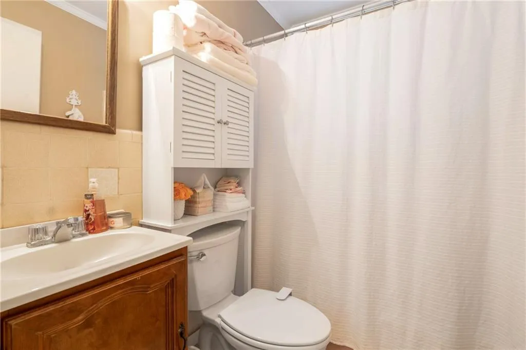 6500 Williamson Drive, Sandy Springs, Georgia 30328, 4 Bedrooms Bedrooms, ,3 BathroomsBathrooms,Residential,Sold,6500 Williamson Drive,6114268