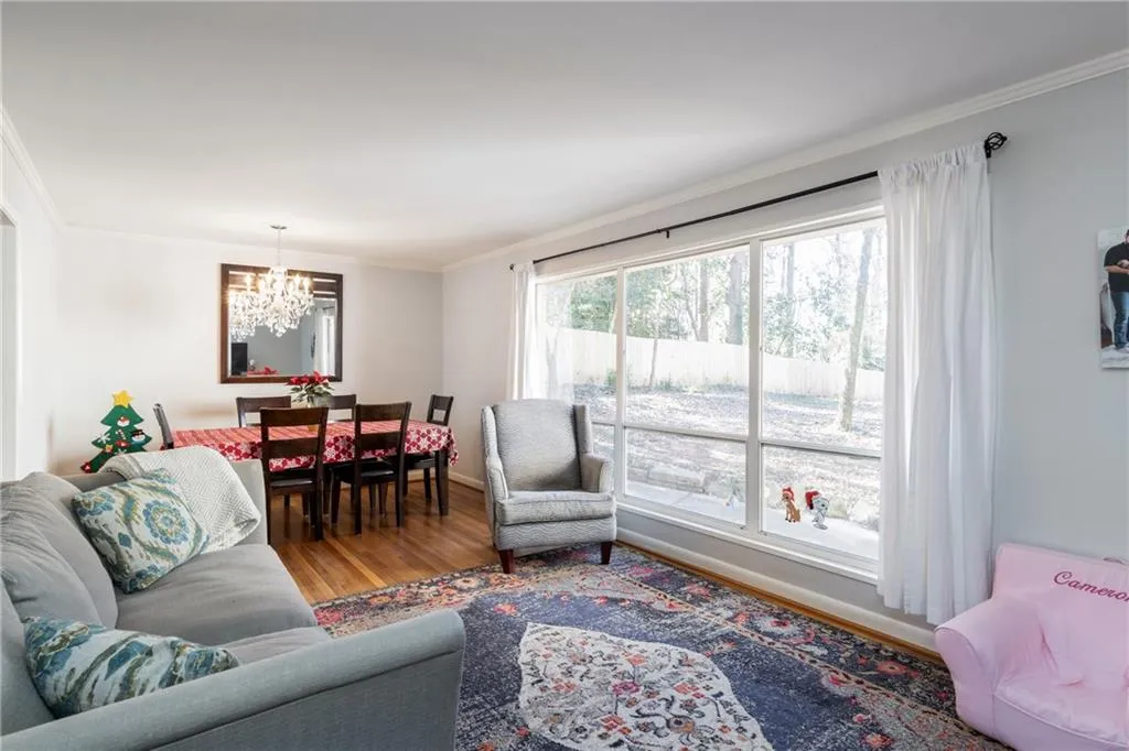 6500 Williamson Drive, Sandy Springs, Georgia 30328, 4 Bedrooms Bedrooms, ,3 BathroomsBathrooms,Residential,Sold,6500 Williamson Drive,6114268