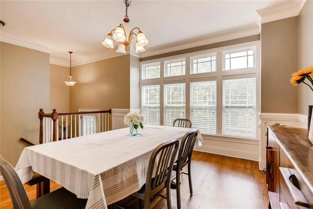 37 High Top Road Unit 13, Atlanta, Georgia 30328, 3 Bedrooms Bedrooms, ,3 BathroomsBathrooms,Residential,Sold,37 High Top Road Unit 13,6030250