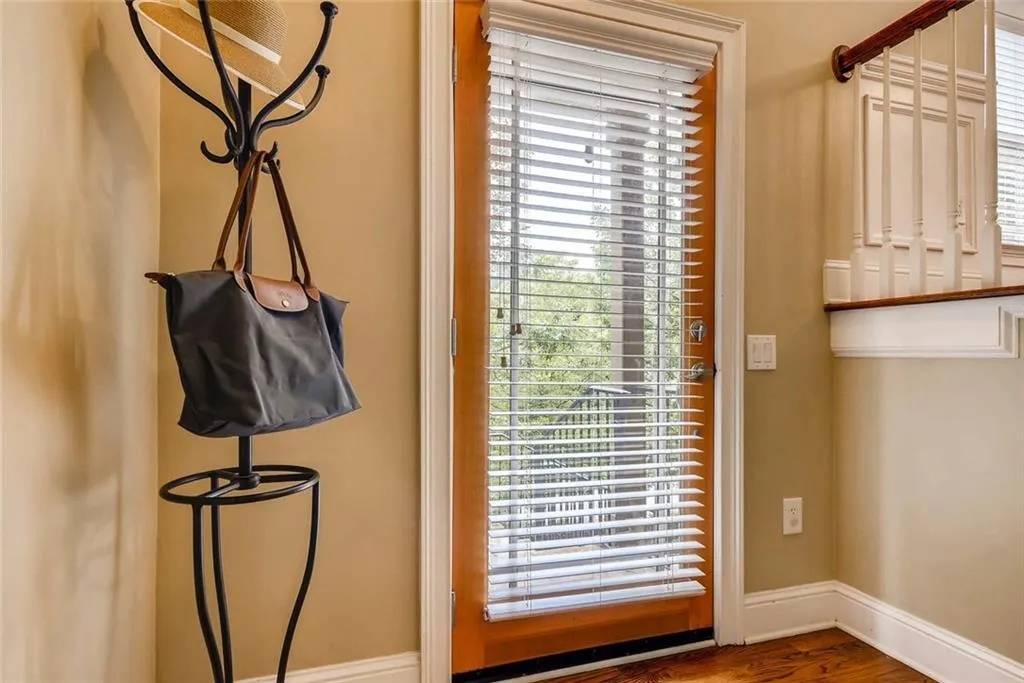 37 High Top Road Unit 13, Atlanta, Georgia 30328, 3 Bedrooms Bedrooms, ,3 BathroomsBathrooms,Residential,Sold,37 High Top Road Unit 13,6030250