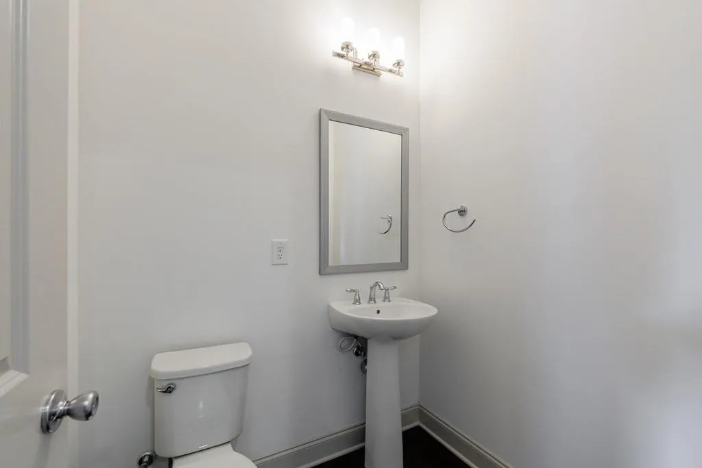 Main level powder bath