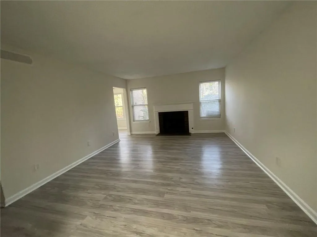 2002 Huntingdon Chase, Sandy Springs, Georgia 30350, 2 Bedrooms Bedrooms, ,2 BathroomsBathrooms,Residential,Sold,2002 Huntingdon Chase,7001493