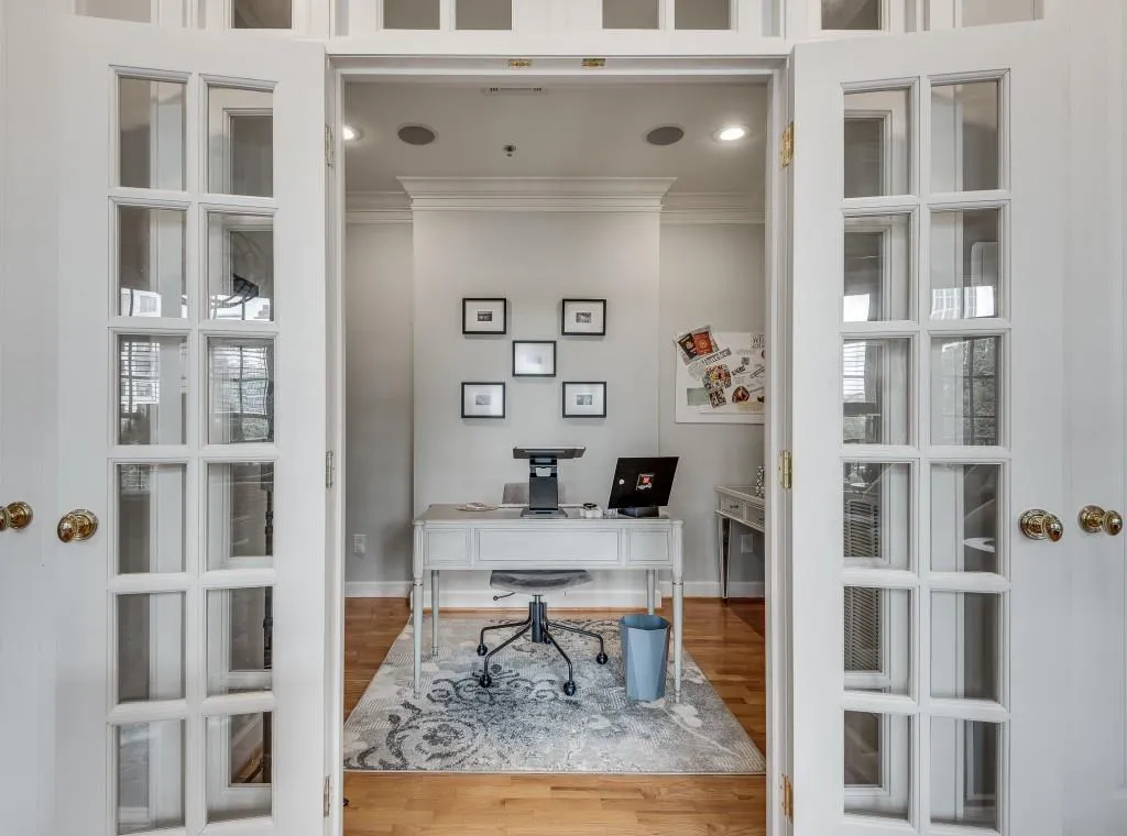 77 Peachtree Place Ne Unit 409, Atlanta, Georgia 30309, 2 Bedrooms Bedrooms, ,2 BathroomsBathrooms,Residential,For Sale,77 Peachtree Place Ne Unit 409,7660275