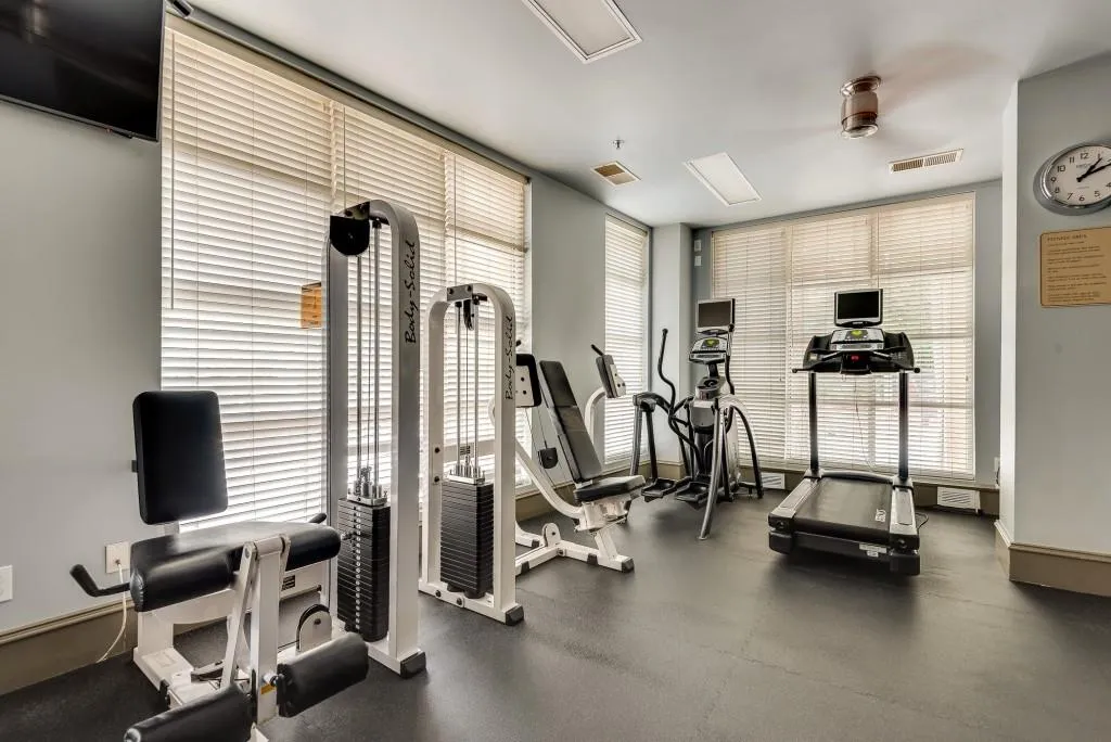 77 Peachtree Place Ne Unit 409, Atlanta, Georgia 30309, 2 Bedrooms Bedrooms, ,2 BathroomsBathrooms,Residential,For Sale,77 Peachtree Place Ne Unit 409,7660275