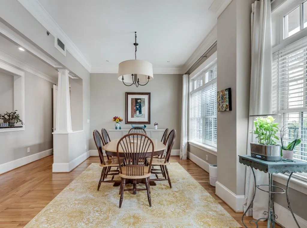 77 Peachtree Place Ne Unit 409, Atlanta, Georgia 30309, 2 Bedrooms Bedrooms, ,2 BathroomsBathrooms,Residential,For Sale,77 Peachtree Place Ne Unit 409,7660275