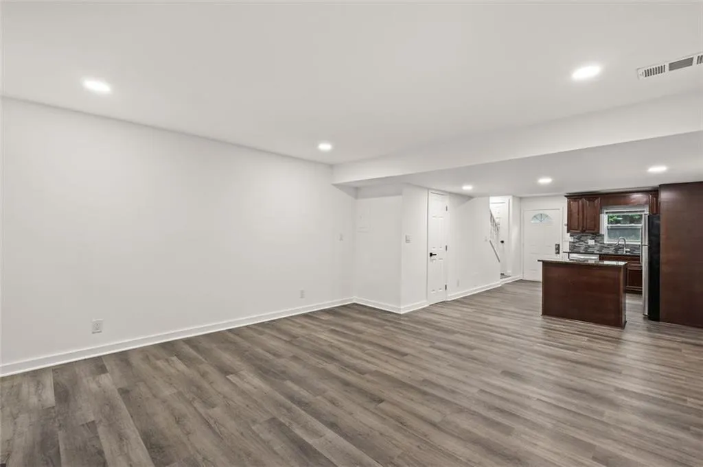 512 Northridge Crossing Drive, Atlanta, Georgia 30350, 2 Bedrooms Bedrooms, ,2 BathroomsBathrooms,Residential,Sold,512 Northridge Crossing Drive,7248745