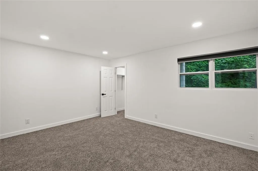 512 Northridge Crossing Drive, Atlanta, Georgia 30350, 2 Bedrooms Bedrooms, ,2 BathroomsBathrooms,Residential,Sold,512 Northridge Crossing Drive,7248745