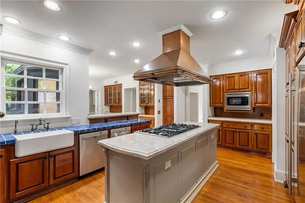3212 Arden Road Nw, Atlanta, Georgia 30305, 4 Bedrooms Bedrooms, ,3 BathroomsBathrooms,Residential,For Sale,3212 Arden Road Nw,7573854